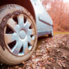 8 tips so you know what to do if your car gets stuck in mud